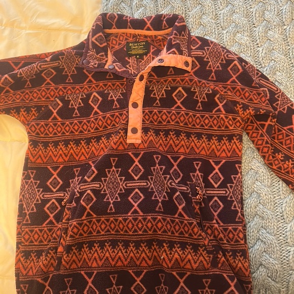 Burton women’s pull over - Picture 1 of 3